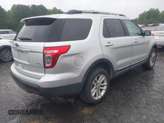 2014 Ford Explorer XLT z VIN 1FM5K8D87EGC53907, wystawiony jako IAAI lot #42236118 z przebiegiem 160 719 mil mil oraz . Historia ofert i sprzedaży dostępna na DreamBid. Obrazek 4.