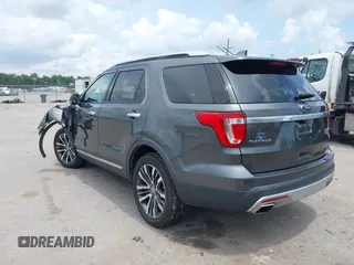 2016 Ford Explorer Platinum z VIN 1FM5K8HT2GGD04330, wystawiony jako IAAI lot #42462634 z przebiegiem 167 468 mil mil oraz . Historia ofert i sprzedaży dostępna na DreamBid. Obrazek 3.