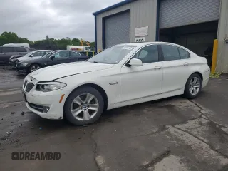 2013 BMW 5 Series 528i xDrive z VIN WBAXH5C51DD106531, wystawiony jako Copart lot #57631545 z przebiegiem 133 926 mil mil oraz Szkoda całkowita • Salvage title. Historia ofert i sprzedaży dostępna na DreamBid. Obrazek 1.