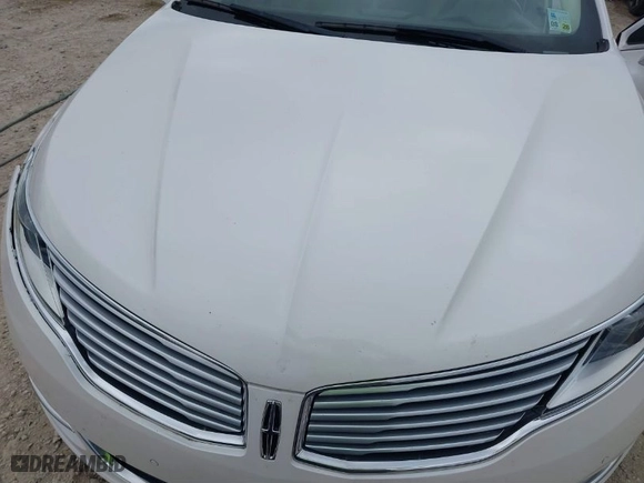 2013 Lincoln MKZ Hybrid with VIN 3LN6L2LU9DR822048, listed as a IAAI auction lot 41695213 with 176,591 mi miles. Bid and sale history available at carsss.com. Image 10.
