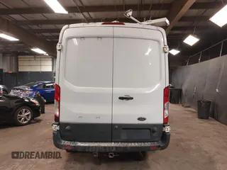 2016 Ford Transit z VIN 1FTBW2CGXGKA81714, wystawiony jako IAAI lot #41699102 z przebiegiem 179 402 mil mil oraz . Historia ofert i sprzedaży dostępna na DreamBid. Obrazek 17.