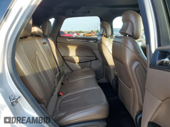 2018 Lincoln MKC Reserve z VIN 5LMCJ3D9XJUL28579, wystawiony jako Copart lot #78666184 z przebiegiem 85 635 mil mil oraz Szkoda całkowita • Salvage title. Historia ofert i sprzedaży dostępna na DreamBid. Obrazek 12.