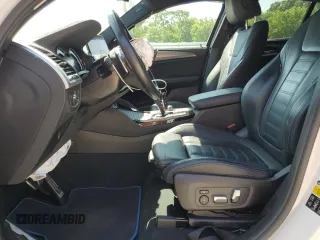 2019 BMW X4 M40i z VIN 5UXUJ5C57KLJ63215, wystawiony jako Copart lot #55150835 z przebiegiem Nie podano mil oraz Szkody całkowita. Historia ofert i sprzedaży dostępna na DreamBid. Obrazek 7.
