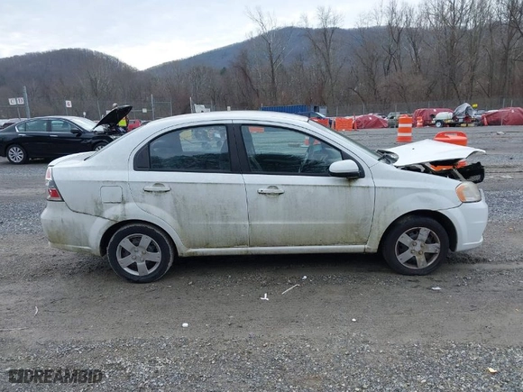 2011 Chevrolet Aveo LT w/1LT with VIN KL1TD5DE2BB230366, listed as a IAAI auction lot 41472714 with 151,915 mi miles. Bid and sale history available at carsss.com. Image 13.