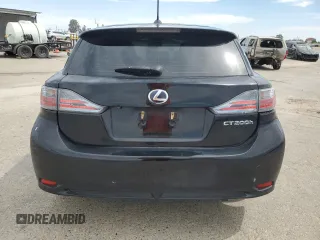 2013 Lexus CT 200h z VIN JTHKD5BH2D2124504, wystawiony jako Copart lot #52813895 z przebiegiem 116 394 mil mil oraz Szkody całkowita. Historia ofert i sprzedaży dostępna na DreamBid. Obrazek 6.