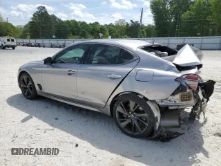 2022 Genesis G70 3.3T z VIN KMTG54TEXNU081802, wystawiony jako Copart lot #53719155 z przebiegiem 38 609 mil mil oraz Szkody całkowita. Historia ofert i sprzedaży dostępna na DreamBid. Obrazek 2.