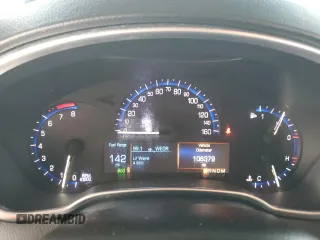 2015 Cadillac SRX Premium Collection z VIN 3GYFNDE38FS596718, wystawiony jako Copart lot #56674245 z przebiegiem 106 379 mil mil oraz Szkody całkowita. Historia ofert i sprzedaży dostępna na DreamBid. Obrazek 9.