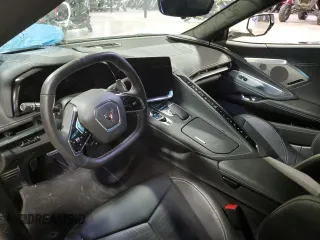 2024 Chevrolet Corvette 2LT z VIN 1G1YB2D4XR5122833, wystawiony jako Copart lot #88783495 z przebiegiem 3 875 mil mil oraz Szkoda całkowita • Salvage title. Historia ofert i sprzedaży dostępna na DreamBid. Obrazek 7.
