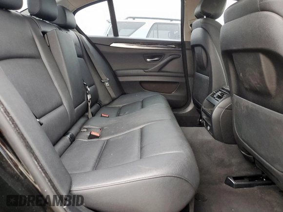 2016 BMW 5 Series 528i z VIN WBA5A5C57GG348593, wystawiony jako Copart lot #55469335 z przebiegiem 93 627 mil mil oraz Szkoda całkowita • Salvage title. Historia ofert i sprzedaży dostępna na DreamBid. Obrazek 10.