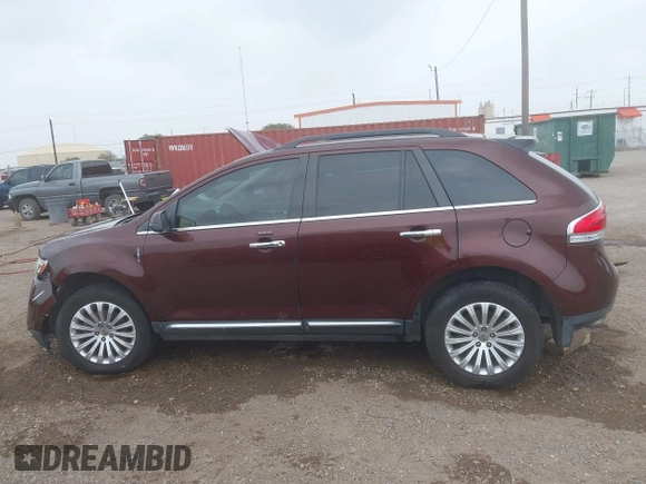 2012 Lincoln MKX z VIN 2LMDJ6JK8CBL08425, wystawiony jako IAAI lot #42312678 z przebiegiem 113 512 mil mil oraz . Historia ofert i sprzedaży dostępna na DreamBid. Obrazek 14.
