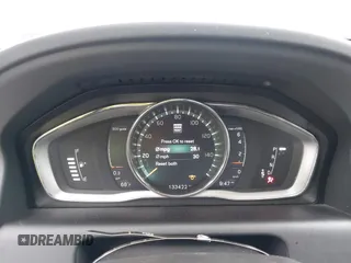2017 Volvo XC60 Inscription с VIN YV440MRU6H2177633, выставлен на аукционе IAAI как лот 42179657 с пробегом 133 422 миль миль и . История ставок и продаж доступна на DreamBid. Изображение 7.
