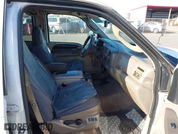 2003 Ford Excursion with VIN 1FMNU44SX3EA91794, listed as a IAAI auction lot 42533962 with 139,785 mi miles and . Bid and sale history available at DreamBid. Image 5.