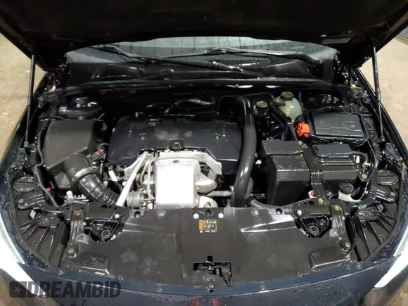 2018 Buick Regal Essence with VIN W04GP6SX8J1047130, listed as a Copart auction lot 50153395 with 97,679 mi miles and Clean title. Bid and sale history available at DreamBid. Image 11.