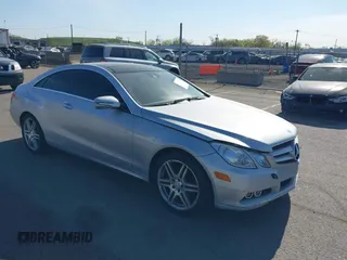 2010 Mercedes-Benz E-Class E 350 with VIN WDDKJ5GB8AF019412, listed as a IAAI auction lot 42099100 with 162,473 mi miles. Bid and sale history available at carsss.com. Image 1.