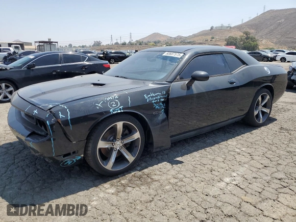 2014 Dodge Challenger R/T Plus z VIN 2C3CDYBT1EH294121, wystawiony jako Copart lot #60687575 z przebiegiem 121 607 mil mil oraz Szkoda całkowita • Salvage title. Historia ofert i sprzedaży dostępna na DreamBid. Obrazek 1.