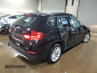 2015 BMW X1 xDrive28i z VIN WBAVL1C51FVY28965, wystawiony jako Copart lot #50895115 z przebiegiem 53 133 mil mil oraz Szkoda całkowita • Salvage title. Historia ofert i sprzedaży dostępna na DreamBid. Obrazek 3.