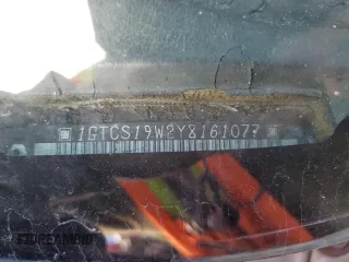 2000 GMC Sonoma SLS with VIN 1GTCS19W2Y8161077, listed as a Copart auction lot 82616024 with 212,356 mi miles and Salvage Title. Bid and sale history available at carsss.com. Image 12.