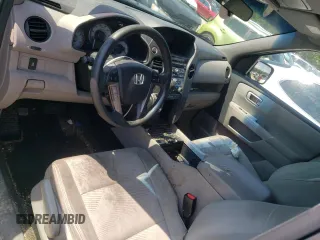 2013 Honda Pilot LX z VIN 5FNYF4H28DB014170, wystawiony jako Copart lot #64036895 z przebiegiem Nie podano mil oraz Czysty tytuł • Clean title. Historia ofert i sprzedaży dostępna na DreamBid. Obrazek 8.