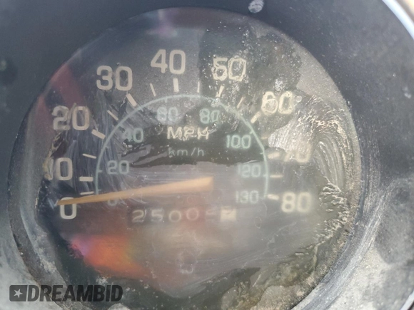 1979 GMC Vandura z VIN TGR2597506100, wystawiony jako Copart lot #51086615 z przebiegiem 25 002 mil mil oraz Tytuł czysty. Historia ofert i sprzedaży dostępna na DreamBid. Obrazek 9.