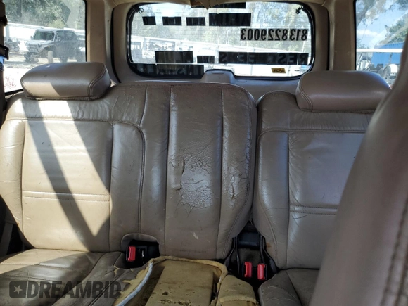 2000 Ford Explorer with VIN 1FMDU64P6YZA48430, listed as a Copart auction lot 44578445 with 305,291 mi miles and Salvage title. Bid and sale history available at DreamBid. Image 10.