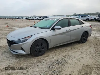 2022 Hyundai Elantra SEL z VIN 5NPLM4AGXNH055070, wystawiony jako Copart lot #50468185 z przebiegiem 24 539 mil mil oraz Czysty tytuł • Clean title. Historia ofert i sprzedaży dostępna na DreamBid. Obrazek 1.