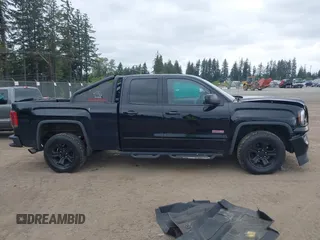 2017 GMC Sierra 1500 SLT z VIN 1GTV2NEC6HZ263312, wystawiony jako IAAI lot #42261269 z przebiegiem 164 282 mil mil oraz . Historia ofert i sprzedaży dostępna na DreamBid. Obrazek 13.