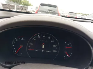2016 Kia Sorento EX z VIN 5XYPHDA52GG161074, wystawiony jako IAAI lot #42447458 z przebiegiem 77 080 mil mil oraz . Historia ofert i sprzedaży dostępna na DreamBid. Obrazek 7.