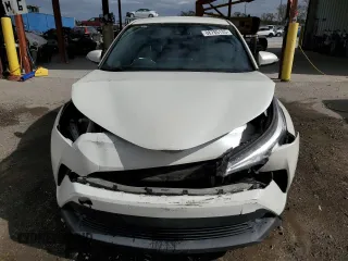 2018 Toyota C-HR XLE with VIN JTNKHMBX4J1002800, listed as a Copart auction lot 88785135 with 69,335 mi miles and Salvage Title. Bid and sale history available at carsss.com. Image 5.