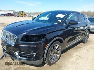 2020 Lincoln Nautilus Reserve with VIN 2LMPJ8K90LBL10657, listed as a IAAI auction lot 42091471 with 74,927 mi miles and . Bid and sale history available at DreamBid. Image 18.