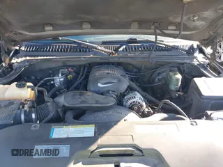 2001 Chevrolet Silverado 1500 LS with VIN 2GCEC19V711258782, listed as a IAAI auction lot 41352234 with 184,348 mi miles. Bid and sale history available at carsss.com. Image 10.