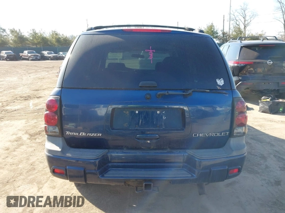 2004 Chevrolet TrailBlazer LS with VIN 1GNDT13S642345935, listed as a IAAI auction lot 41782077 with 174,938 mi miles. Bid and sale history available at carsss.com. Image 17.