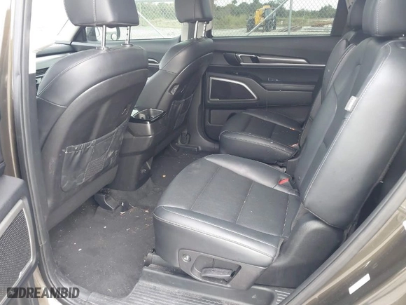 2023 Kia Telluride S with VIN 5XYP6DGC5PG331360, listed as a IAAI auction lot 41297290 with 48,266 mi miles. Bid and sale history available at carsss.com. Image 8.
