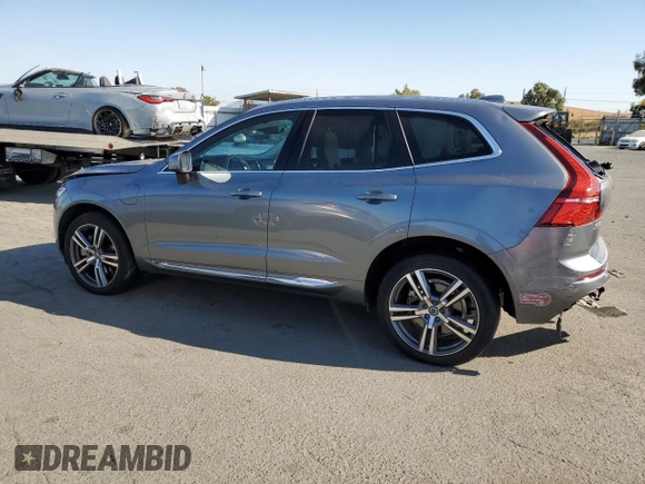 2021 Volvo XC60 Inscription Expression with VIN YV4BR0DK7M1811270, listed as a Copart auction lot 73054494 with 39,724 mi miles and Salvage title. Bid and sale history available at DreamBid. Image 2.