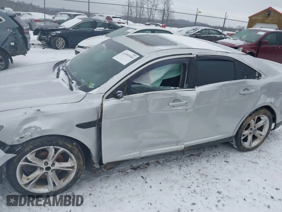 2011 Ford Taurus SHO with VIN 1FAHP2KT8BG155008, listed as a IAAI auction lot 41596940 with 239,898 mi miles and . Bid and sale history available at DreamBid. Image 6.