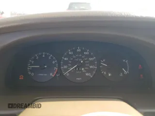 1999 Mazda Millenia z VIN JM1TA2217X1502746, wystawiony jako Copart lot #72165894 z przebiegiem 196 957 mil mil oraz Szkody całkowita. Historia ofert i sprzedaży dostępna na DreamBid. Obrazek 9.