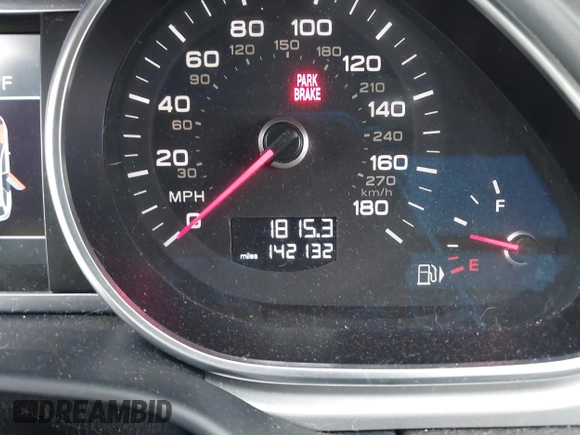 2014 Audi Q7 Premium Plus with VIN WA1LGAFE2ED017135, listed as a IAAI auction lot 42533428 with 142,132 mi miles and . Bid and sale history available at DreamBid. Image 15.