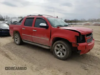 2011 Chevrolet Avalanche LTZ z VIN 3GNTKGE30BG151011, wystawiony jako Copart lot #53786525 z przebiegiem 174 308 mil mil oraz Czysty tytuł • Clean title. Historia ofert i sprzedaży dostępna na DreamBid. Obrazek 4.
