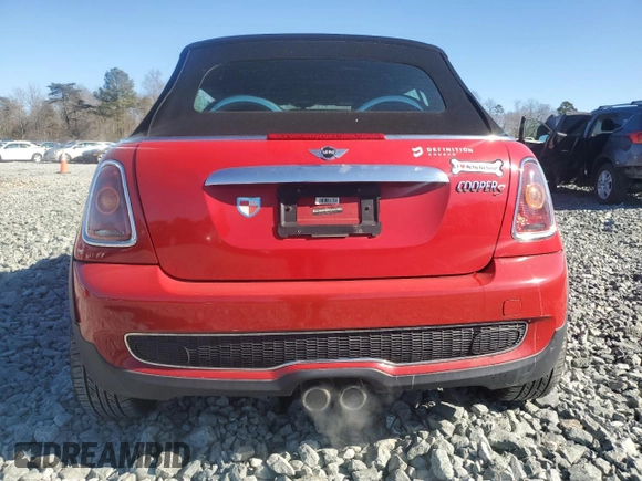 2010 MINI Convertible S z VIN WMWMS3C57ATZ85589, wystawiony jako Copart lot #41797795 z przebiegiem 128 059 mil mil oraz Czysty tytuł • Clean title. Historia ofert i sprzedaży dostępna na DreamBid. Obrazek 6.