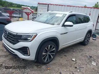 2024 Volkswagen Atlas SEL Premium R-Line with VIN 1V2FR2CA7RC598307, listed as a IAAI auction lot 42326908 with 16,792 mi miles and . Bid and sale history available at DreamBid. Image 17.