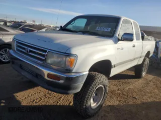 1997 Toyota T100 SR5 with VIN JT4UN24D4V0049432, listed as a Copart auction lot 83629774 with 208,803 mi miles and Salvage Title. Bid and sale history available at DreamBid. Image 1.