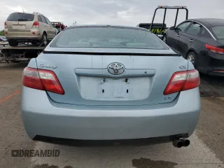 2008 Toyota Camry LE z VIN 4T4BE46KX8R038125, wystawiony jako Copart lot #56580565 z przebiegiem 203 677 mil mil oraz Szkoda całkowita • Salvage title. Historia ofert i sprzedaży dostępna na DreamBid. Obrazek 6.