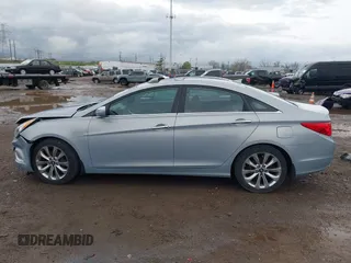 2012 Hyundai Sonata SE with VIN 5NPEC4AB6CH409728, listed as a IAAI auction lot 41938562 with 156,690 mi miles and . Bid and sale history available at carsss.com. Image 15.