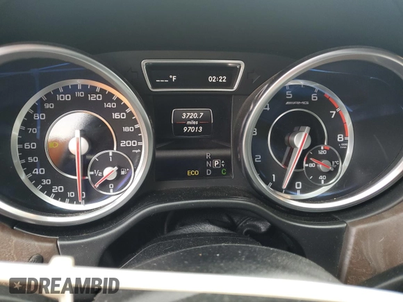 2013 Mercedes-Benz M 63 AMG z VIN 4JGDA7EB4DA215717, wystawiony jako Copart lot #57275275 z przebiegiem 97 013 mil mil oraz Szkoda całkowita • Salvage title. Historia ofert i sprzedaży dostępna na DreamBid. Obrazek 9.