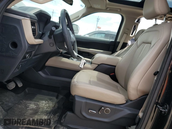 2023 Ford Expedition Max Limited с VIN 1FMJK2A82PEA63950, выставлен на аукционе Copart как лот 55773495 с пробегом 33 588 миль миль и Списание • Salvage title. История ставок и продаж доступна на DreamBid. Изображение 7.
