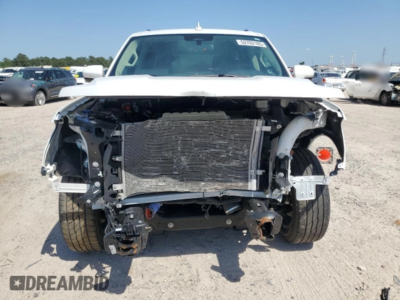 2024 Ford Expedition XLT with VIN 1FMJU1J84REA06771, listed as a Copart auction lot 52702185 with 20,995 mi miles and Salvage Title. Bid and sale history available at carsss.com. Image 5.