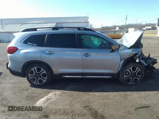 2023 Subaru Ascent Limited z VIN 4S4WMAUD3P3418901, wystawiony jako IAAI lot #41812684 z przebiegiem 29 645 mil mil oraz . Historia ofert i sprzedaży dostępna na DreamBid. Obrazek 12.