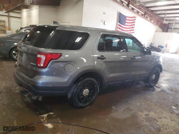 2018 Ford Police Interceptor Utility with VIN 1FM5K8ATXJGC77170, listed as a Copart auction lot 76998874 with 133,130 mi miles and Clean Title. Bid and sale history available at carsss.com. Image 3.