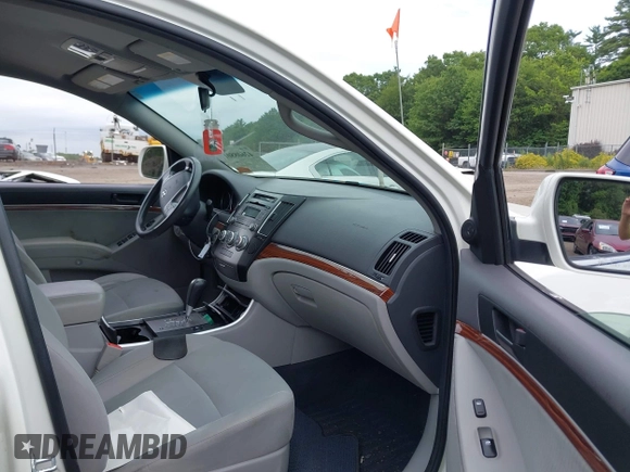 2011 Hyundai Veracruz GLS with VIN KM8NUDCC5BU154945, listed as a IAAI auction lot 42608801 with 132,296 mi miles and . Bid and sale history available at DreamBid. Image 5.