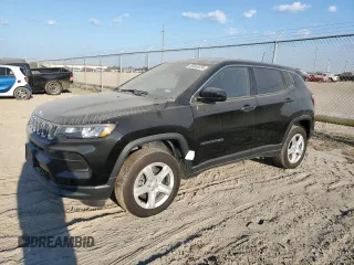 2024 Jeep Compass Sport with VIN 3C4NJDANXRT580216, listed as a Copart auction lot 77967564 with 7,133 mi miles and Salvage Title. Bid and sale history available at carsss.com. Image 1.