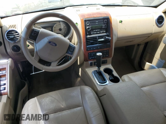 2008 Ford Explorer Eddie Bauer z VIN 1FMEU64E28UA89251, wystawiony jako Copart lot #61825355 z przebiegiem 183 055 mil mil oraz Szkoda całkowita • Salvage title. Historia ofert i sprzedaży dostępna na DreamBid. Obrazek 8.
